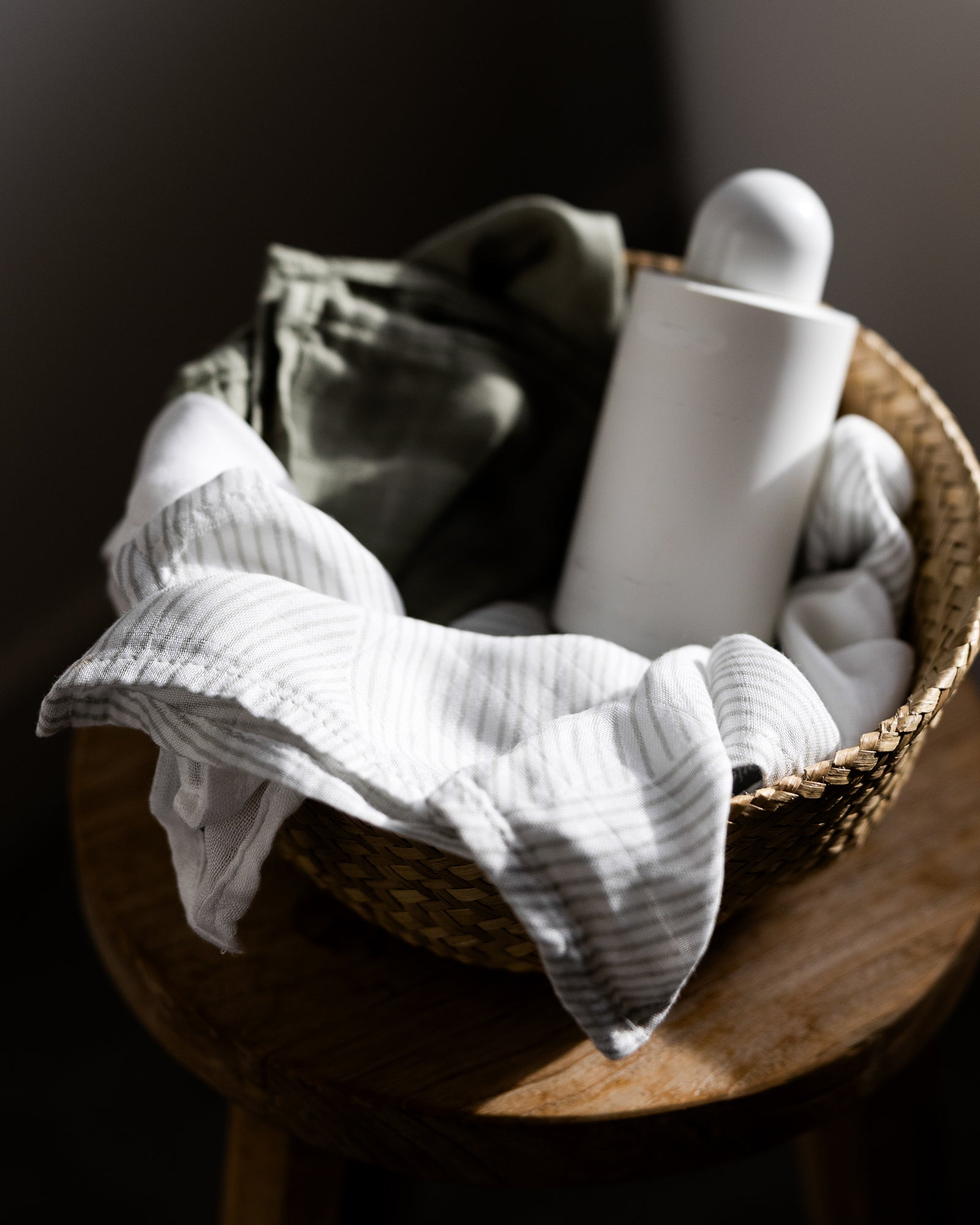 Little Bamboo Muslin Washer 6Pk Bayleaf Lifestyle 1