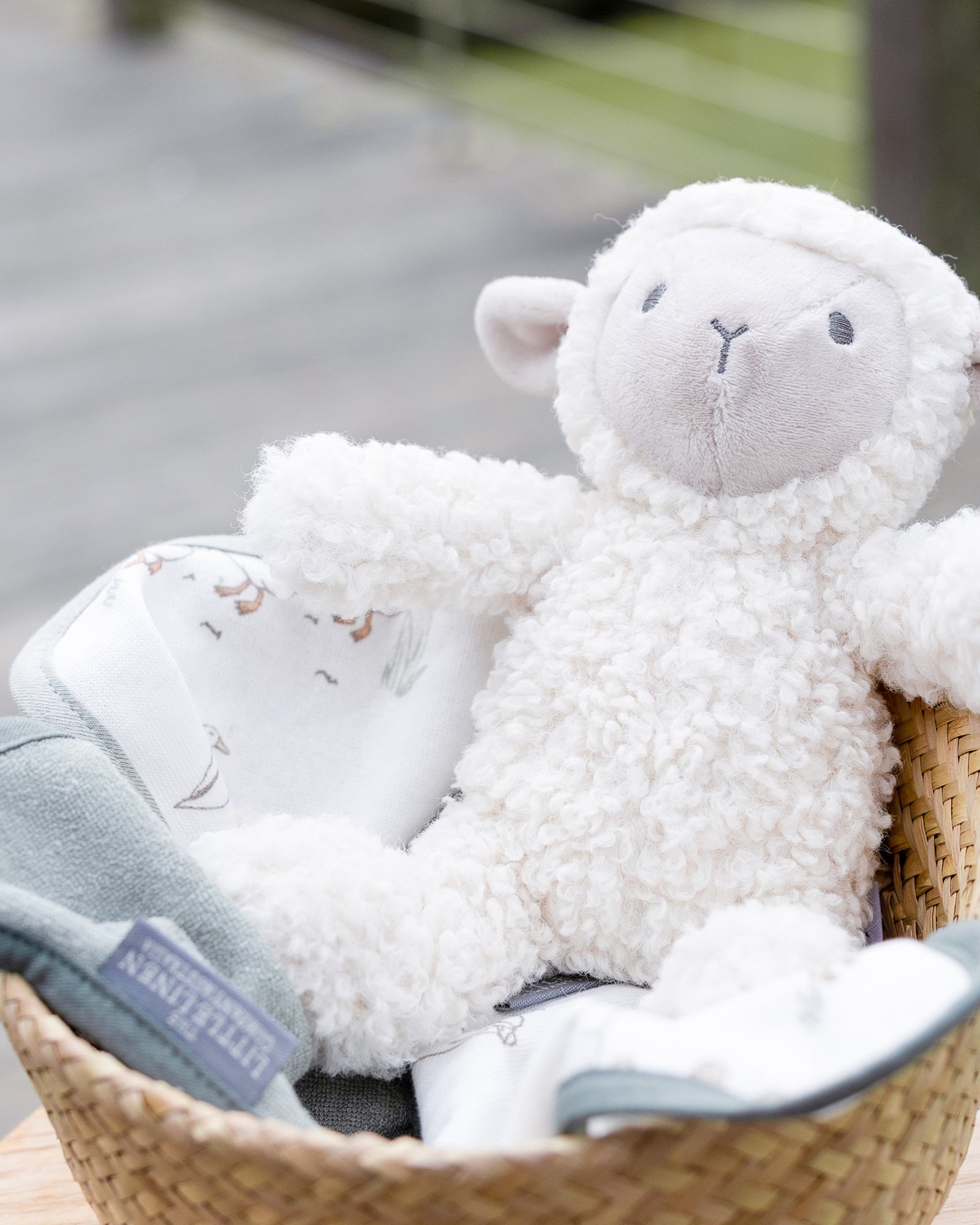 Little Linen Soft Plush Toy & Face Washers - Farmyard Lamb