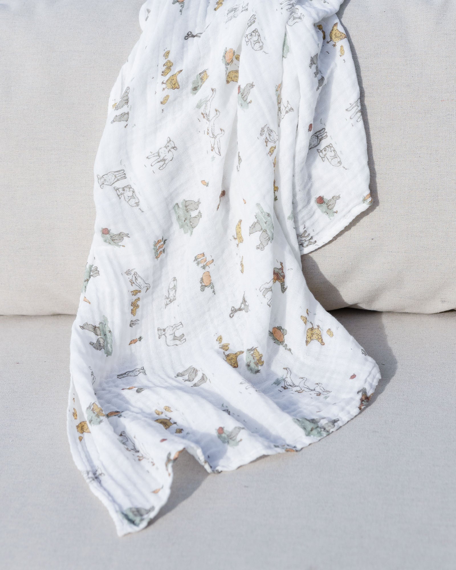 Little Linen Muslin 1pk Prints Farmyard Lamb Lifestyle